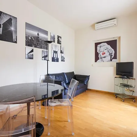 Art Apartment Rome